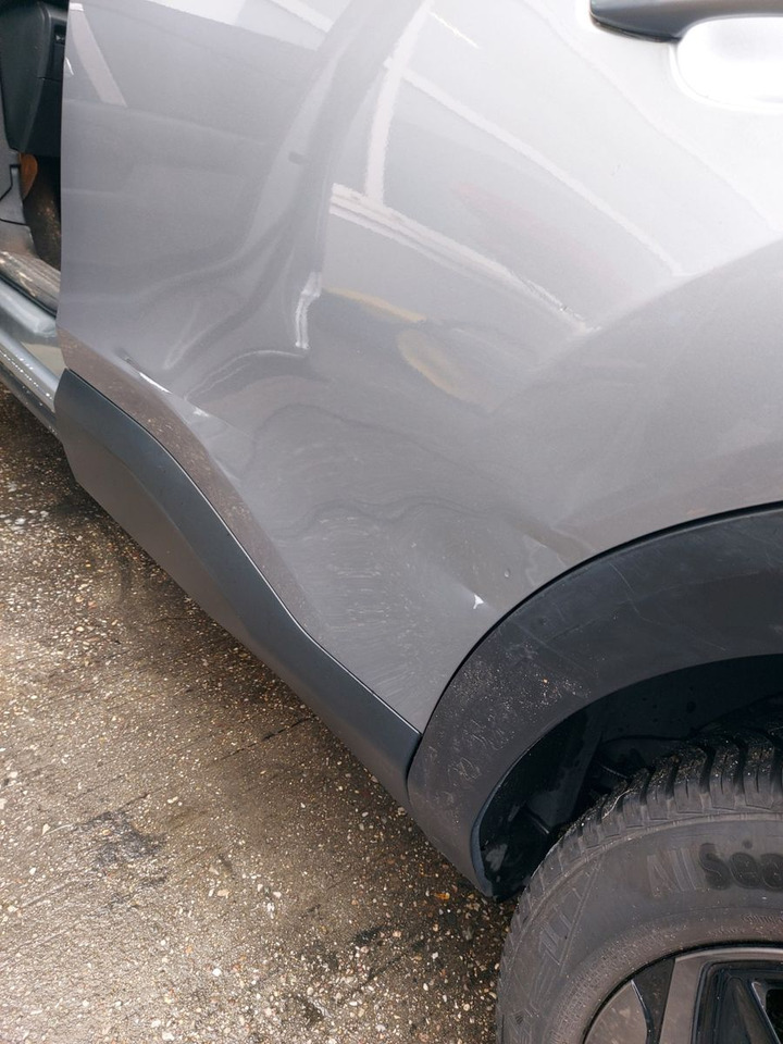 SUVSUV Citroën C4 Lim. Shine Automatik Leder Navi LED uvm.: slika 18 SUVSUV Citroën C4 Lim. Shine Automatik Leder Navi LED uvm.: slika 18