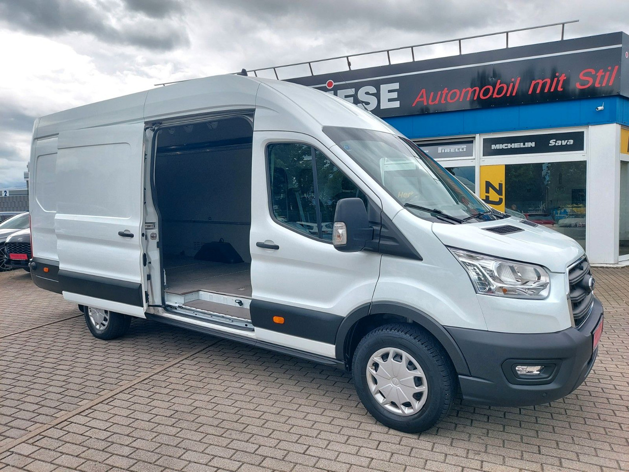 Ford Transit Kasten 350 L4 lang hoch Klima Cam DAB - Putnički kombi: slika 1 Ford Transit Kasten 350 L4 lang hoch Klima Cam DAB - Putnički kombi: slika 1