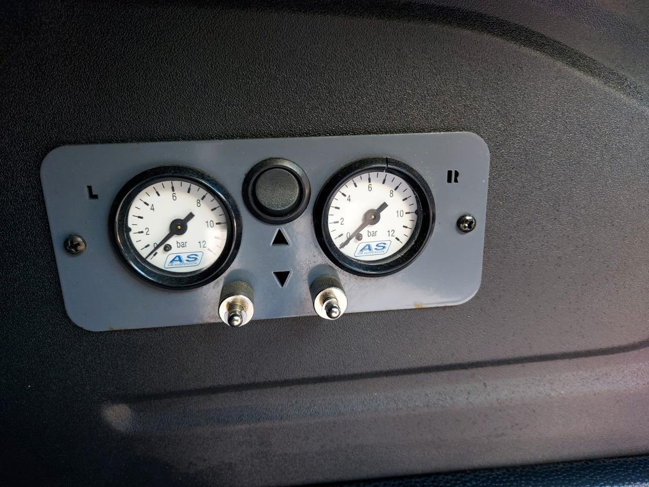 Ford Transit Pritsche 350 L4 extra lang Luftfeder - Dostavno vozilo sa otvorenom sandukom: slika 3 Ford Transit Pritsche 350 L4 extra lang Luftfeder - Dostavno vozilo sa otvorenom sandukom: slika 3