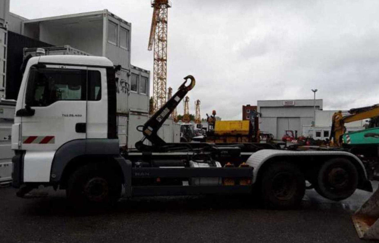 MAN 26.400 ABROLLER HIAB - Kamion sa hidrauličnom kukom: slika 3 MAN 26.400 ABROLLER HIAB - Kamion sa hidrauličnom kukom: slika 3