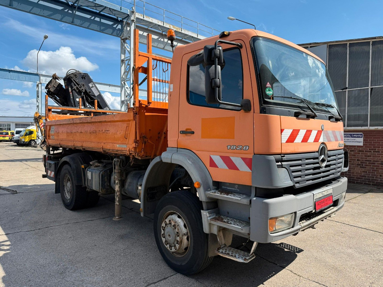 Mercedes-Benz ATEGO 1828 4X4 MEILER + HIAB KRAN 144 FS-3 - Istovarivač, Kamion sa dizalicom: slika 1 Mercedes-Benz ATEGO 1828 4X4 MEILER + HIAB KRAN 144 FS-3 - Istovarivač, Kamion sa dizalicom: slika 1