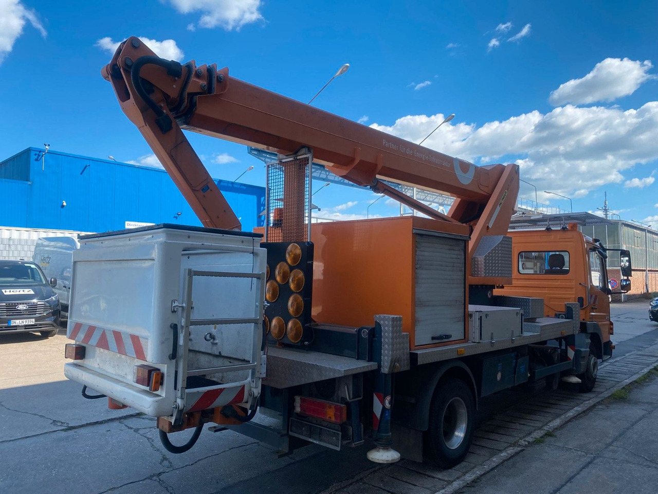 Mercedes-Benz ATEGO WUMAG ELEVANT WT230 23m TÜV - Vazdušna platforma montirana na kamion: slika 4 Mercedes-Benz ATEGO WUMAG ELEVANT WT230 23m TÜV - Vazdušna platforma montirana na kamion: slika 4