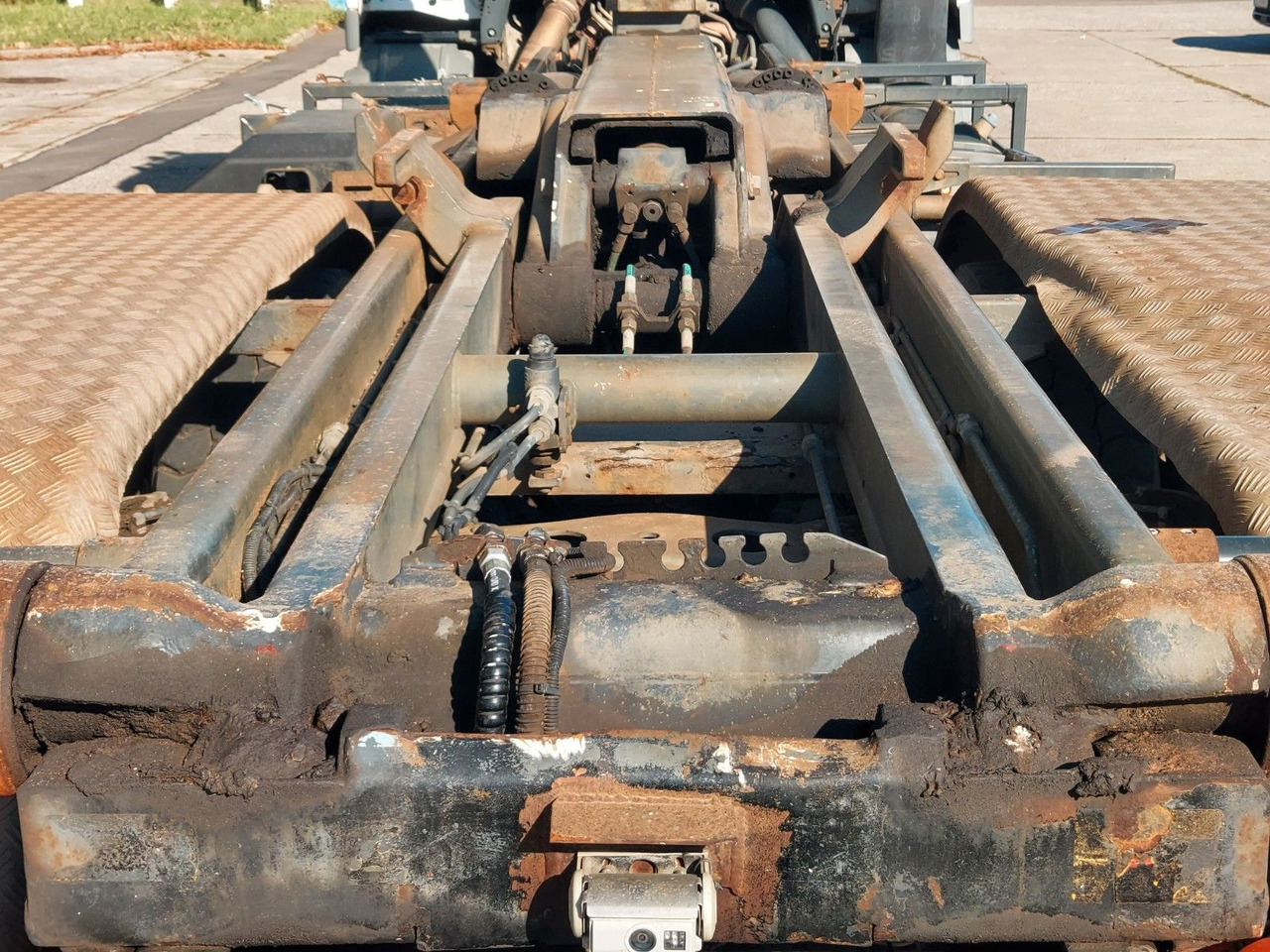 Mercedes-Benz Actros 6-Zyl. 2546 ABROLLKIPPER MEILER - Kamion sa hidrauličnom kukom: slika 4 Mercedes-Benz Actros 6-Zyl. 2546 ABROLLKIPPER MEILER - Kamion sa hidrauličnom kukom: slika 4
