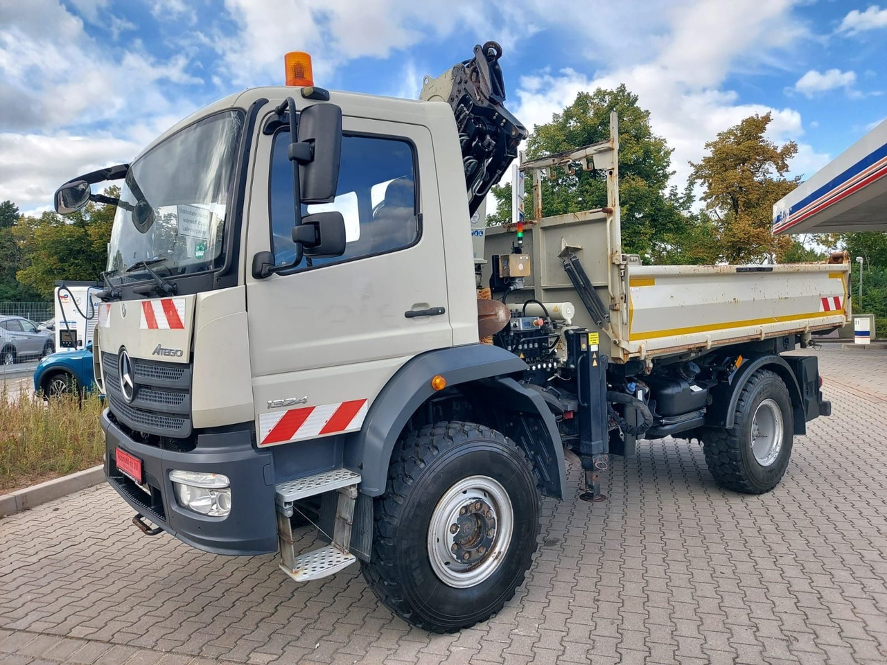 Mercedes-Benz Atego / 1324 MEILLER 4X4 KRAN ATLAS 116.3 Kipper - Istovarivač, Kamion sa dizalicom: slika 1 Mercedes-Benz Atego / 1324 MEILLER 4X4 KRAN ATLAS 116.3 Kipper - Istovarivač, Kamion sa dizalicom: slika 1
