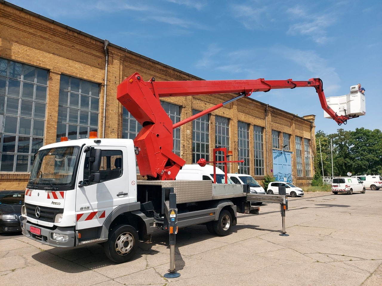 Mercedes-Benz Atego 2 4-Zyl. 4x2 RUTHMANN T270 27 METER - Vazdušna platforma montirana na kamion: slika 1 Mercedes-Benz Atego 2 4-Zyl. 4x2 RUTHMANN T270 27 METER - Vazdušna platforma montirana na kamion: slika 1