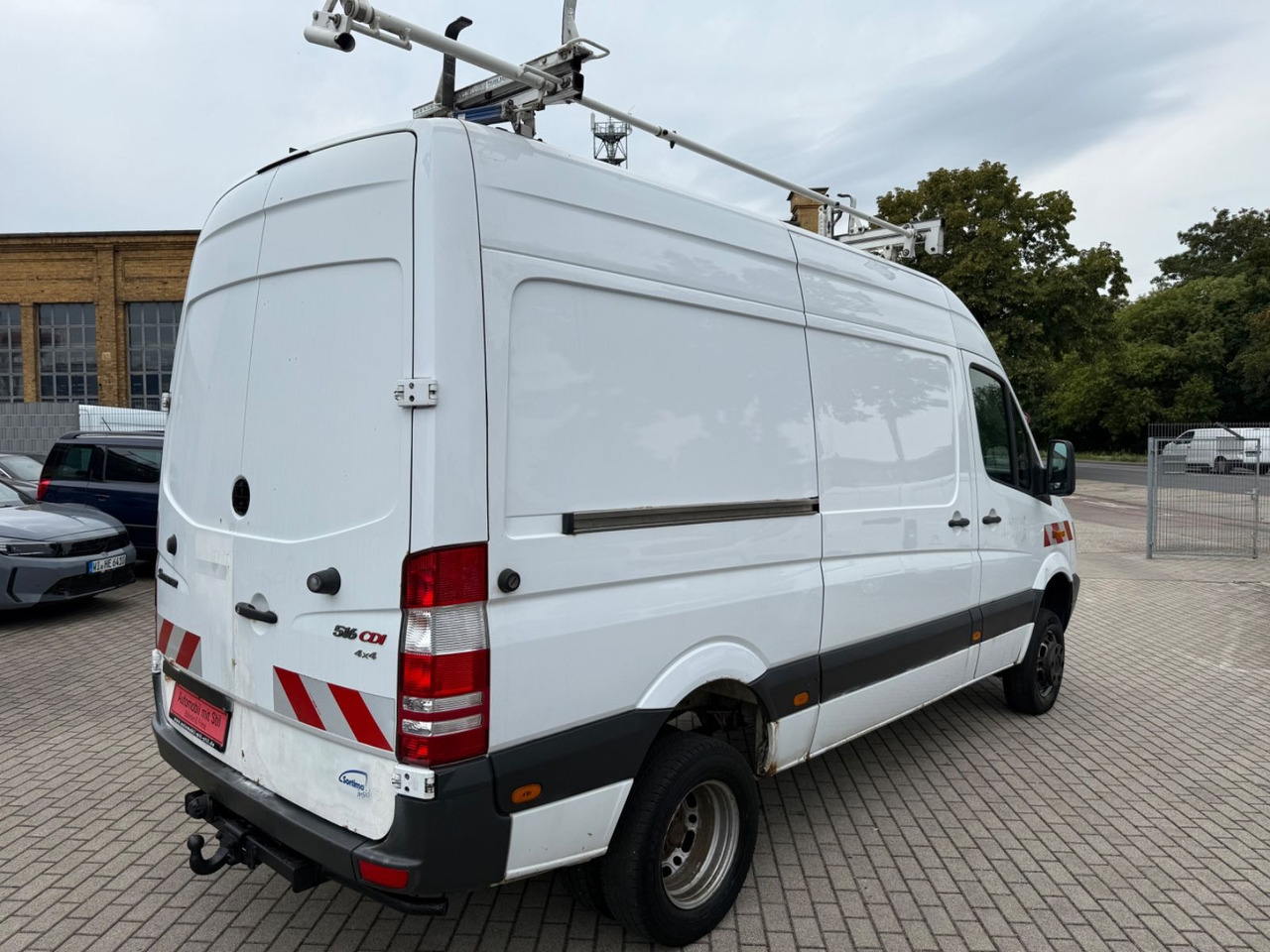 Mercedes-Benz Sprinter II Kasten 516 CDI 4X4 Allrad Standheiz. - Putnički kombi: slika 4 Mercedes-Benz Sprinter II Kasten 516 CDI 4X4 Allrad Standheiz. - Putnički kombi: slika 4