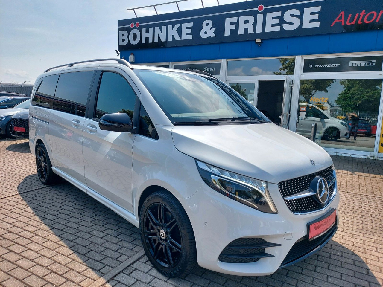 Mercedes-Benz V 300 V -Klasse EDITION 2020 4MATIC lang AMG - Putnički kombi: slika 2 Mercedes-Benz V 300 V -Klasse EDITION 2020 4MATIC lang AMG - Putnički kombi: slika 2