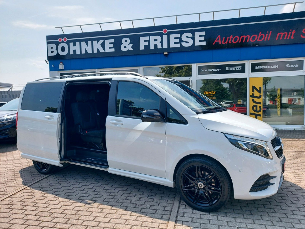 Mercedes-Benz V 300 V -Klasse EDITION 2020 4MATIC lang AMG - Putnički kombi: slika 1 Mercedes-Benz V 300 V -Klasse EDITION 2020 4MATIC lang AMG - Putnički kombi: slika 1