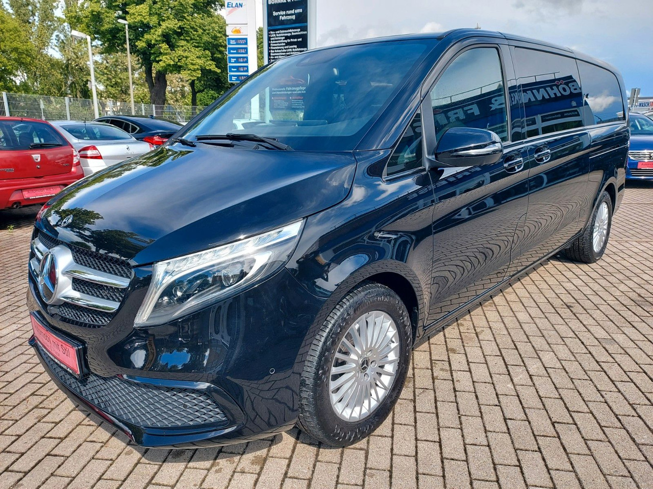 Mercedes-Benz V -Klasse V250 d AMG AVANTGARDE extralang 8 Sitz - Putnički kombi: slika 4 Mercedes-Benz V -Klasse V250 d AMG AVANTGARDE extralang 8 Sitz - Putnički kombi: slika 4