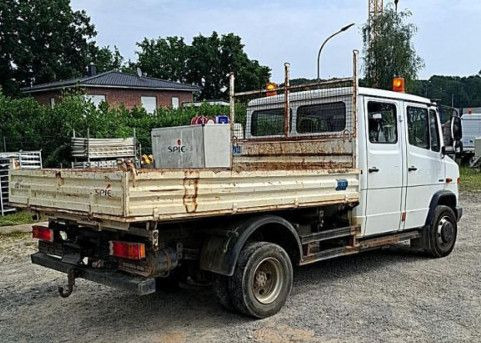 Mercedes-Benz VARIO 816D DOKA MEILER DREISEITENKIPPER - Dostavno vozilo istovarivač, Dostavno vozilo sa duplom kabinom: slika 4 Mercedes-Benz VARIO 816D DOKA MEILER DREISEITENKIPPER - Dostavno vozilo istovarivač, Dostavno vozilo sa duplom kabinom: slika 4