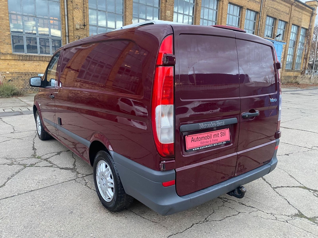 Mercedes-Benz Vito 116 CDI Lang KÜHLKASTENWAGEN KERSTNER XENON - Dostavno vozilo hladnjača: slika 4 Mercedes-Benz Vito 116 CDI Lang KÜHLKASTENWAGEN KERSTNER XENON - Dostavno vozilo hladnjača: slika 4