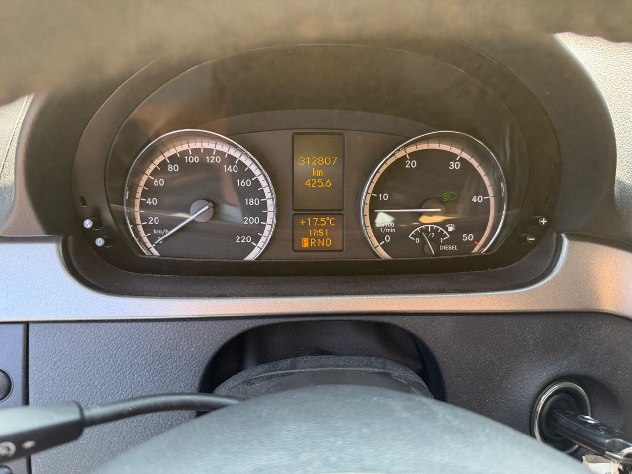 Mercedes-Benz Vito Mixto 122 CDI Extra lang V6 XENON NAVI AHK - Putnički kombi: slika 3 Mercedes-Benz Vito Mixto 122 CDI Extra lang V6 XENON NAVI AHK - Putnički kombi: slika 3