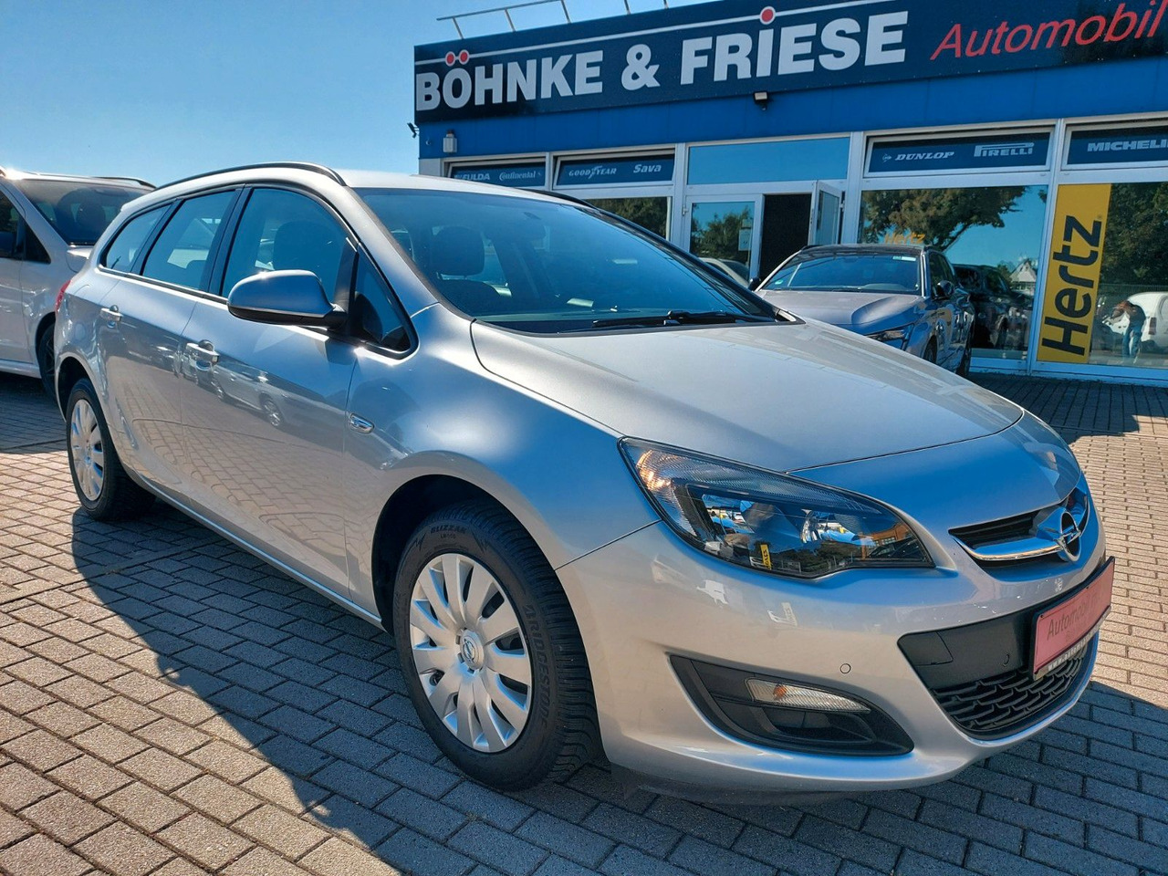 Opel Astra J Sports Tourer Navi Klima Sitzheizung - Karavan: slika 1 Opel Astra J Sports Tourer Navi Klima Sitzheizung - Karavan: slika 1