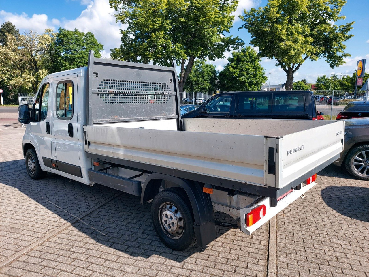 Peugeot Boxer Pritsche Doka. 335 L3 BlueHDi 130 Klima - Dostavno vozilo sa otvorenom sandukom, Dostavno vozilo sa duplom kabinom: slika 4 Peugeot Boxer Pritsche Doka. 335 L3 BlueHDi 130 Klima - Dostavno vozilo sa otvorenom sandukom, Dostavno vozilo sa duplom kabinom: slika 4