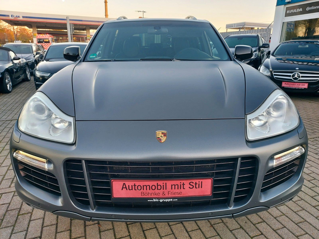 Porsche Cayenne Turbo S Bose Alcantara Navi Luft - SUVSUV: slika 2 Porsche Cayenne Turbo S Bose Alcantara Navi Luft - SUVSUV: slika 2
