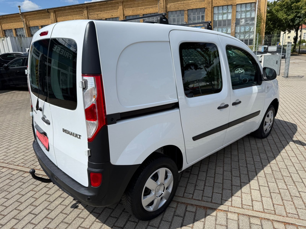 Renault Kangoo Rapid Extra Klima AHK DACHTRÄGER WORKER - Automobil: slika 4 Renault Kangoo Rapid Extra Klima AHK DACHTRÄGER WORKER - Automobil: slika 4