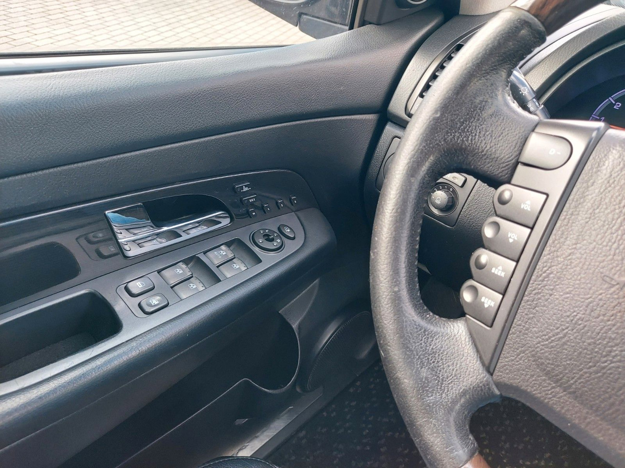 SUVSUV Ssangyong REXTON Rexton II Automatik 7 Sitze Leder 4x4: slika 14 SUVSUV Ssangyong REXTON Rexton II Automatik 7 Sitze Leder 4x4: slika 14