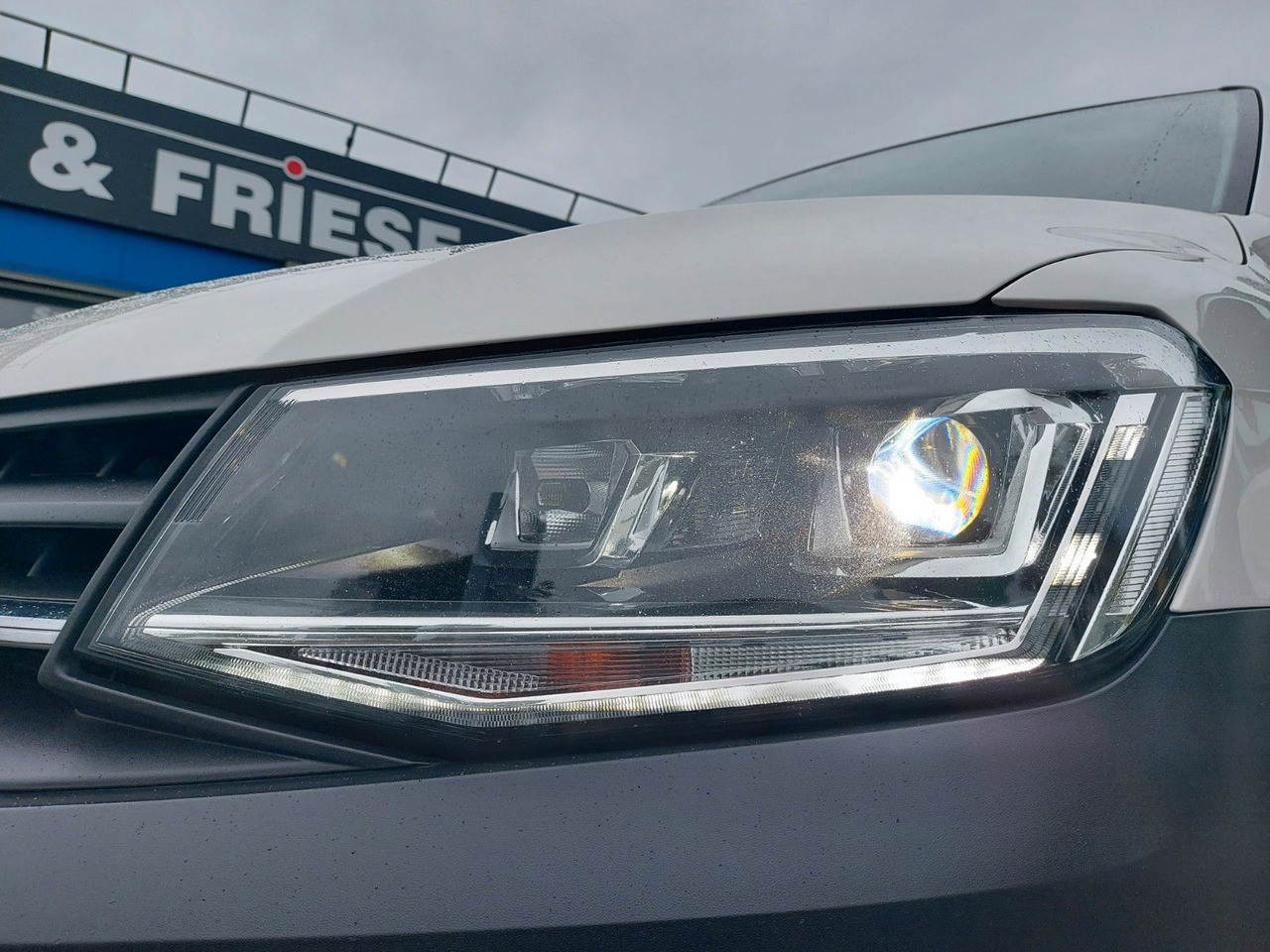 Volkswagen Caddy Kasten Klima Xenon Bluetooth - Putnički kombi: slika 2 Volkswagen Caddy Kasten Klima Xenon Bluetooth - Putnički kombi: slika 2