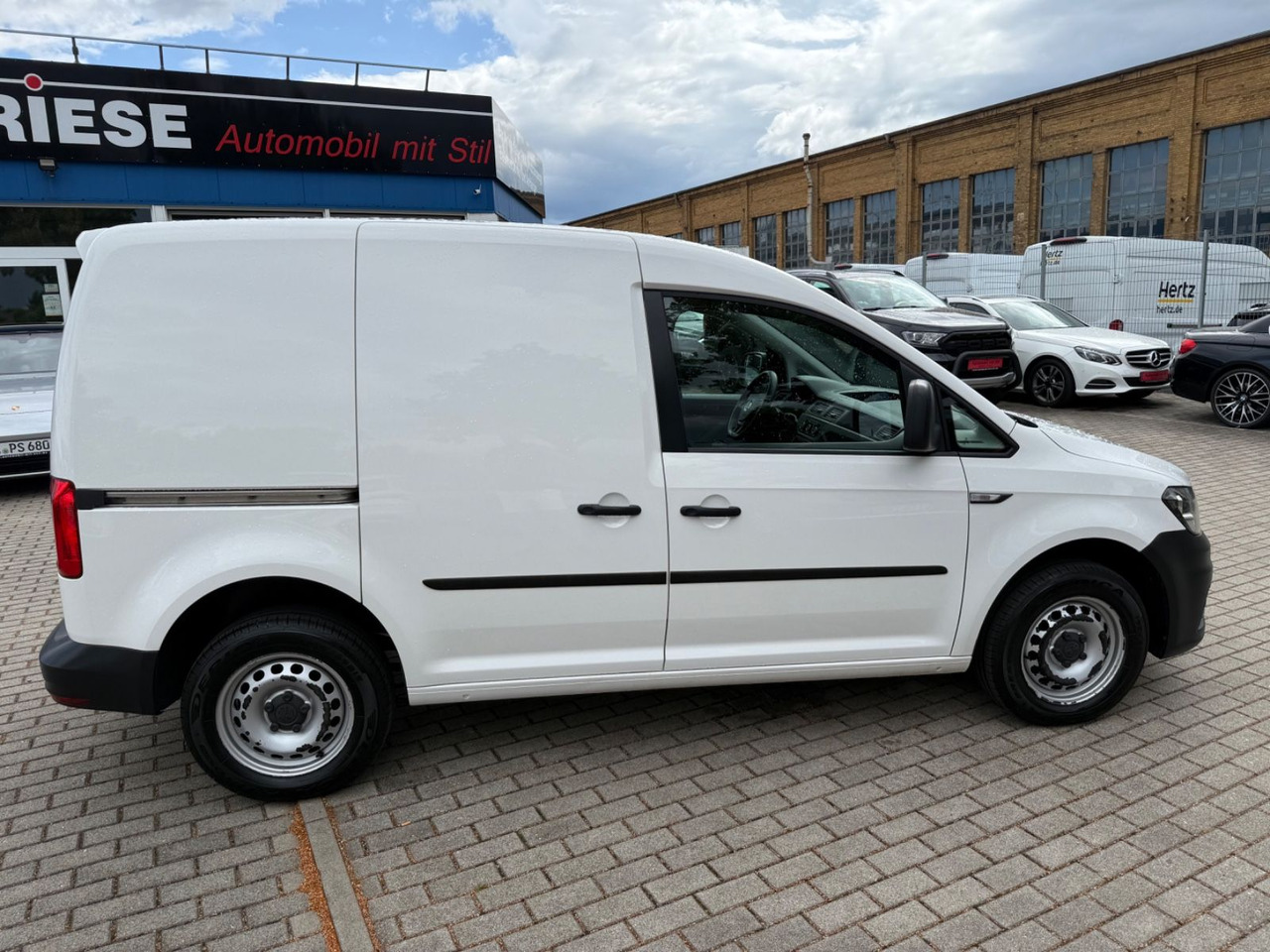 Volkswagen Caddy Nfz Kasten 4Motion KLIMA NAVI 10/25 TÜV - Putnički kombi: slika 3 Volkswagen Caddy Nfz Kasten 4Motion KLIMA NAVI 10/25 TÜV - Putnički kombi: slika 3