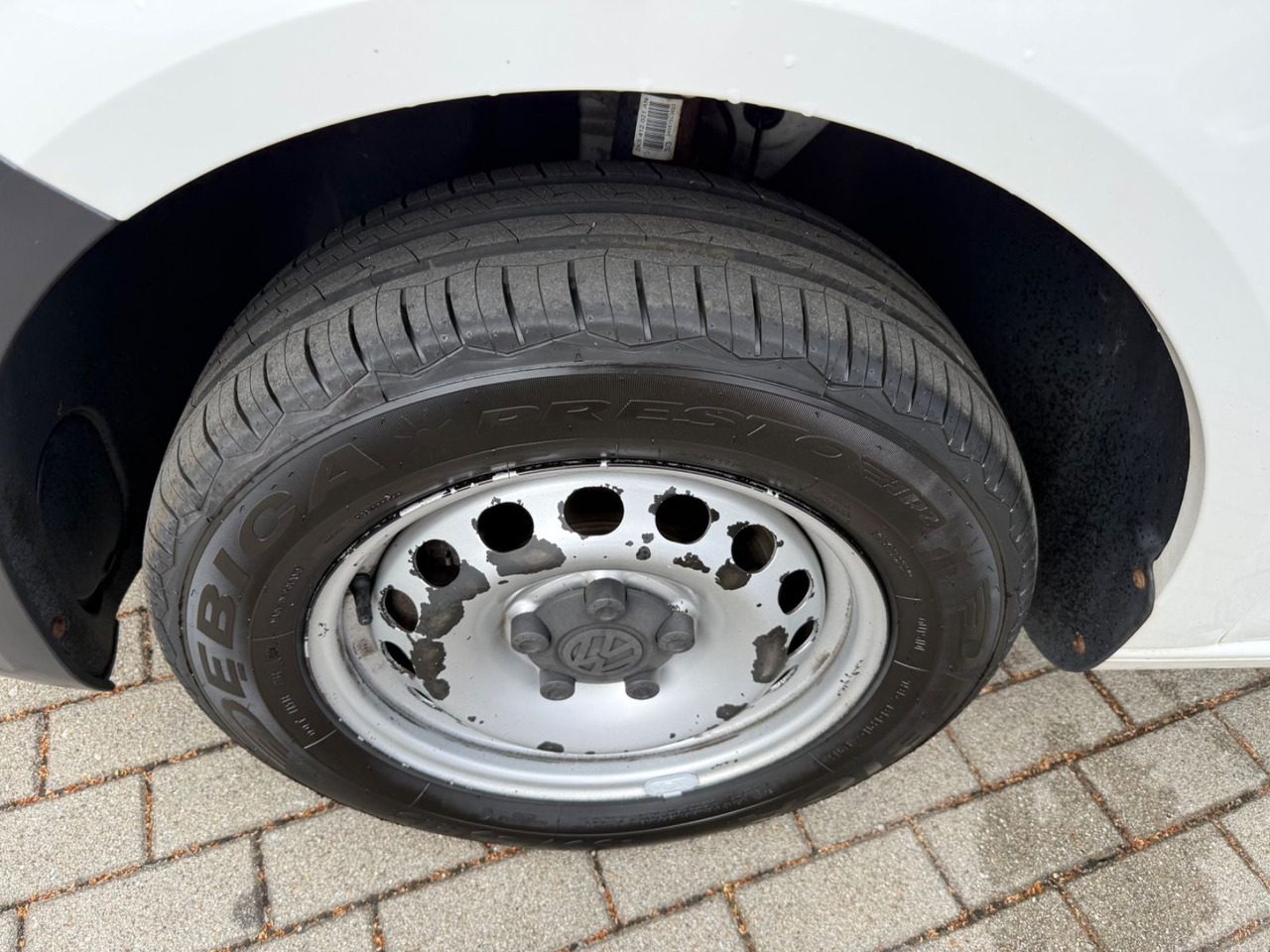 Putnički kombi Volkswagen Caddy Nfz Kasten 4Motion KLIMA NAVI 10/25 TÜV: slika 9 Putnički kombi Volkswagen Caddy Nfz Kasten 4Motion KLIMA NAVI 10/25 TÜV: slika 9