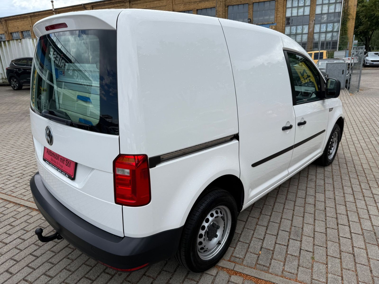 Volkswagen Caddy Nfz Kasten 4Motion KLIMA NAVI 10/25 TÜV - Putnički kombi: slika 4 Volkswagen Caddy Nfz Kasten 4Motion KLIMA NAVI 10/25 TÜV - Putnički kombi: slika 4