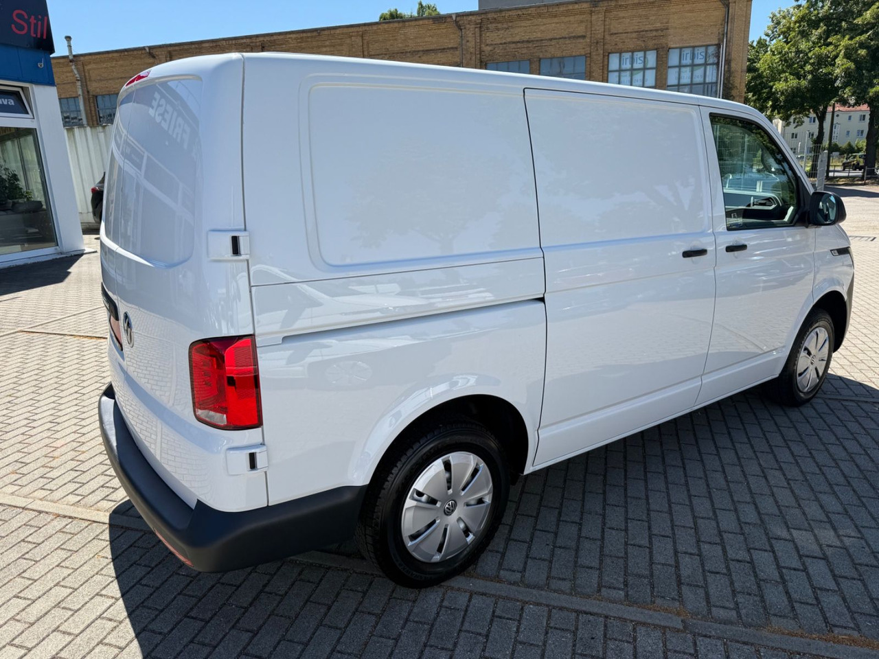 Volkswagen T6 Kasten Kombi Klima Tempomat DAB Radio 3 Sitze - Putnički kombi: slika 4 Volkswagen T6 Kasten Kombi Klima Tempomat DAB Radio 3 Sitze - Putnički kombi: slika 4