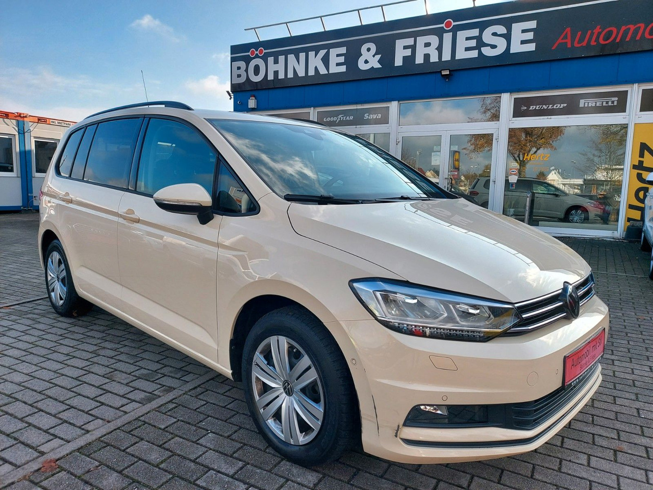 Volkswagen Touran 2.0 TDI SCR DSG Comfortline TAXI 7 Sitze - Putnički kombi: slika 1 Volkswagen Touran 2.0 TDI SCR DSG Comfortline TAXI 7 Sitze - Putnički kombi: slika 1
