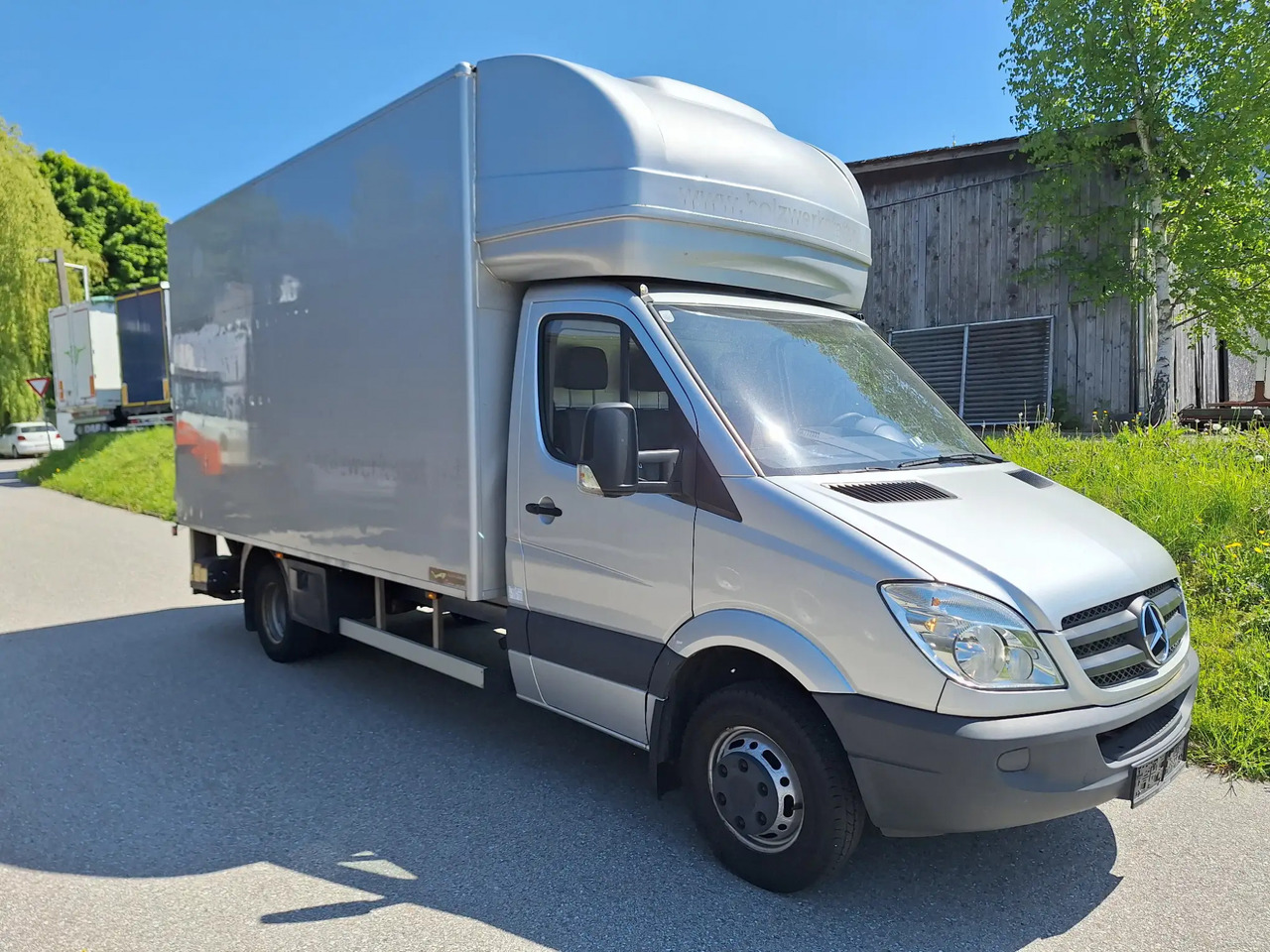 1 Stk. LKW (Mercedes) - Dostavno vozilo sa zatvorenim sandukom: slika 1 1 Stk. LKW (Mercedes) - Dostavno vozilo sa zatvorenim sandukom: slika 1
