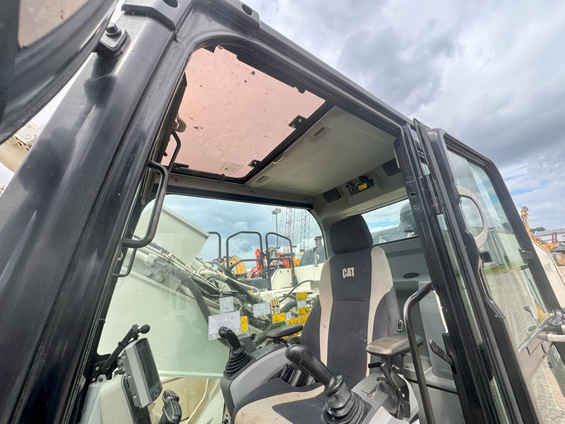 Bager guseničar Caterpillar 324 E NVT: slika 17