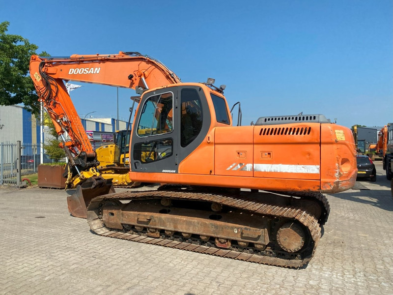 Doosan DX 225 LC-3 NVT - Bager guseničar: slika 1 Doosan DX 225 LC-3 NVT - Bager guseničar: slika 1