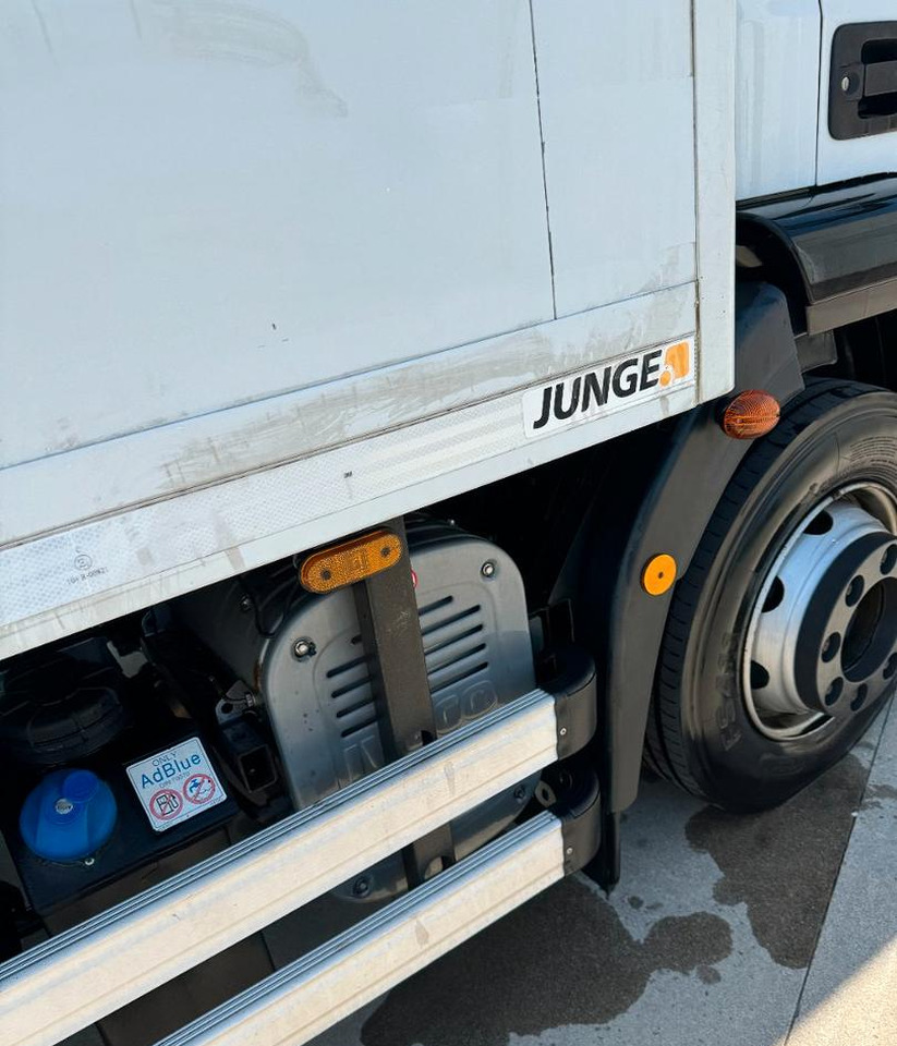 Kamion sa zatvorenim sandukom Iveco: slika 9