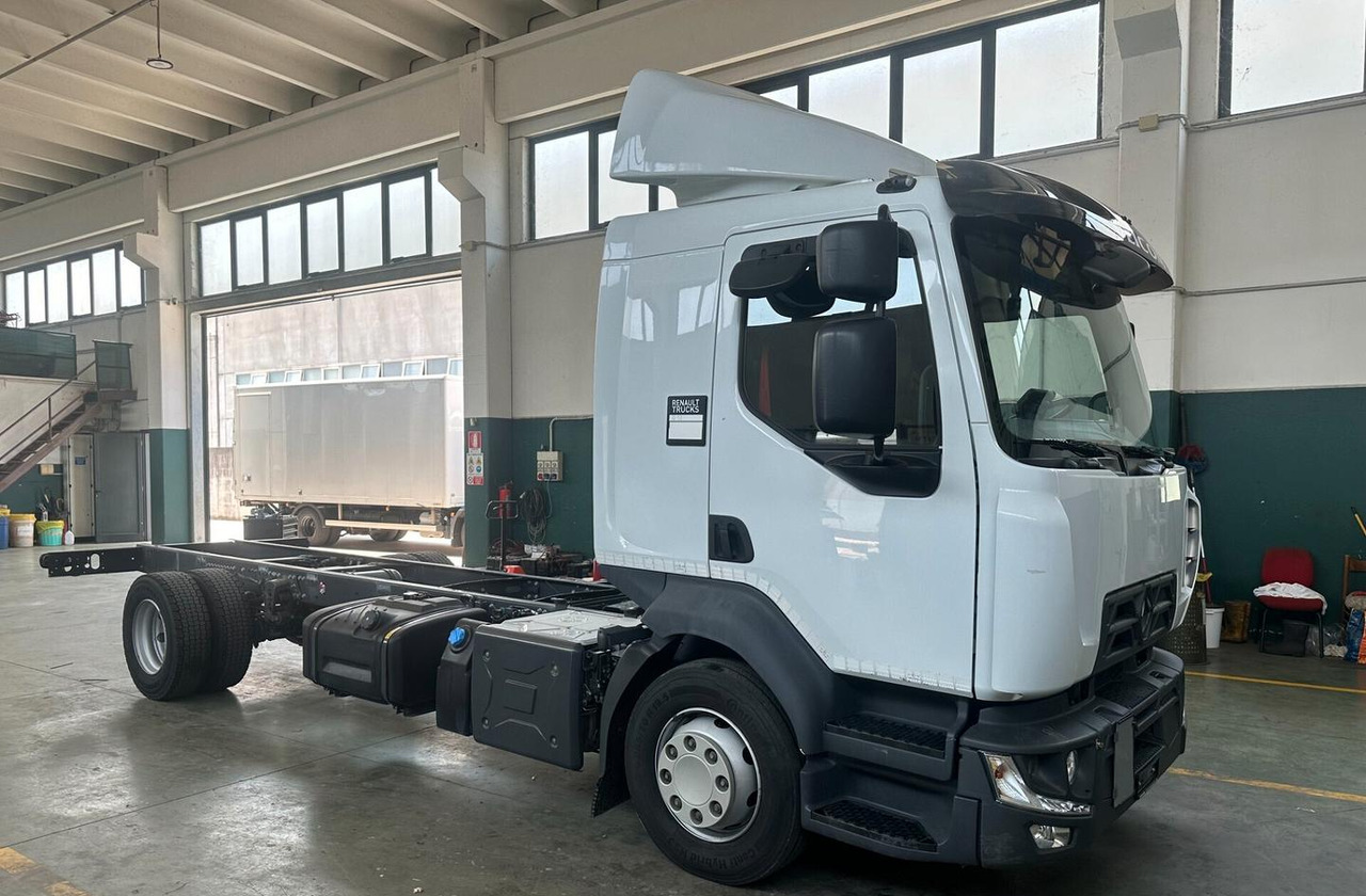 RENAULT MIDLIM D13.250 AUTOTELAIO CABINA LETTO EUR - Kamion sa golom šasijom i zatvorenom kabinom: slika 1 RENAULT MIDLIM D13.250 AUTOTELAIO CABINA LETTO EUR - Kamion sa golom šasijom i zatvorenom kabinom: slika 1