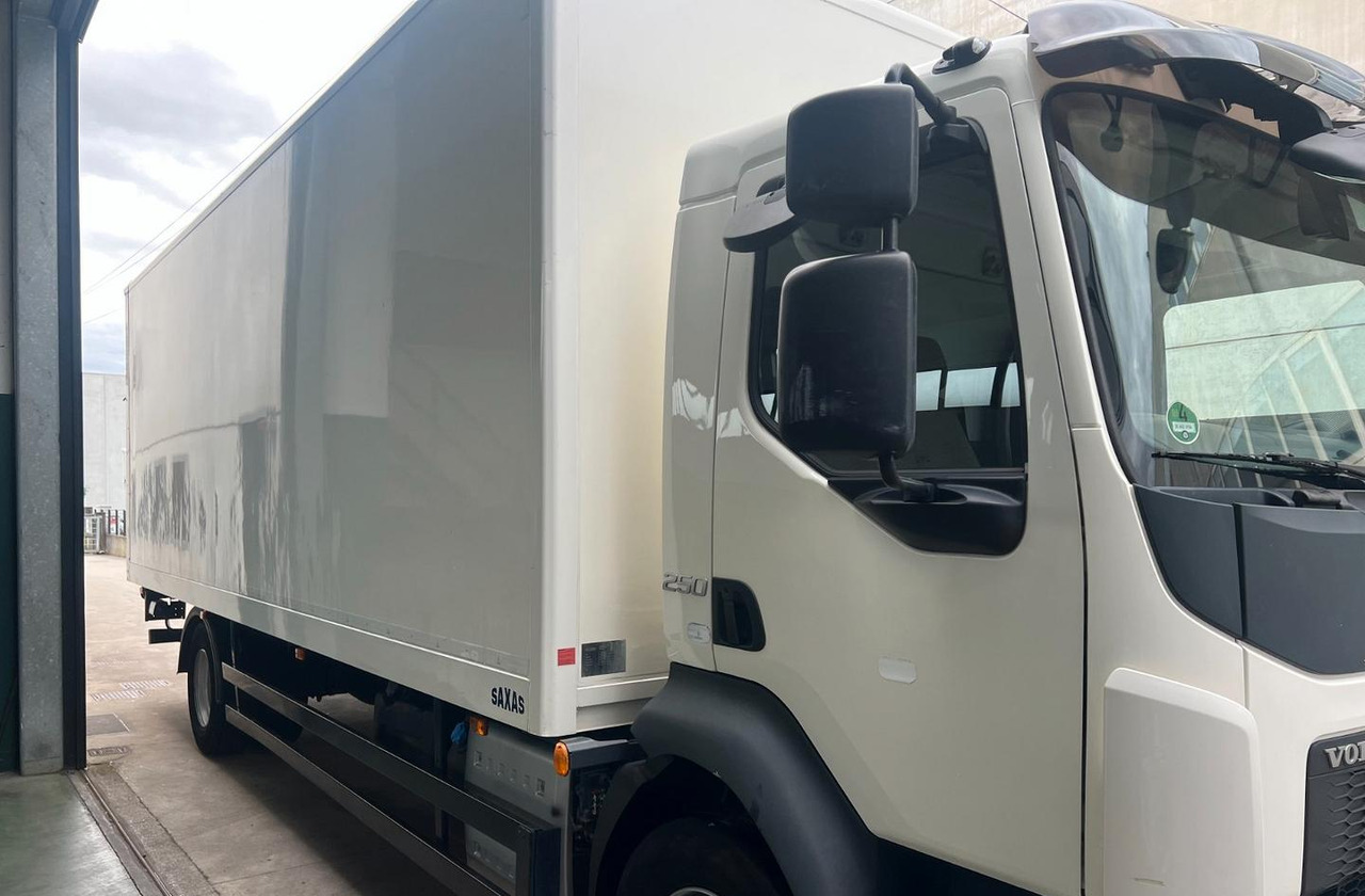 VOLVO FL 250 euro 6 sponda - Kamion sa zatvorenim sandukom: slika 5 VOLVO FL 250 euro 6 sponda - Kamion sa zatvorenim sandukom: slika 5
