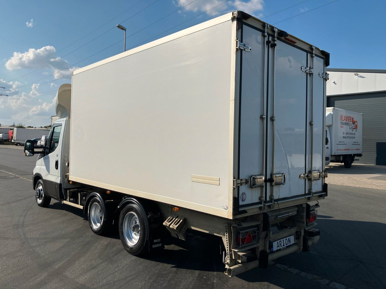 Iveco Daily 35C18 MAXICARGO Kühlkoffer/CARRIER/AC/EU6 Iveco Daily 35C18 MAXICARGO Kühlkoffer/CARRIER/AC/EU6 - Dostavno vozilo hladnjača: slika 3 Iveco Daily 35C18 MAXICARGO Kühlkoffer/CARRIER/AC/EU6 Iveco Daily 35C18 MAXICARGO Kühlkoffer/CARRIER/AC/EU6 - Dostavno vozilo hladnjača: slika 3