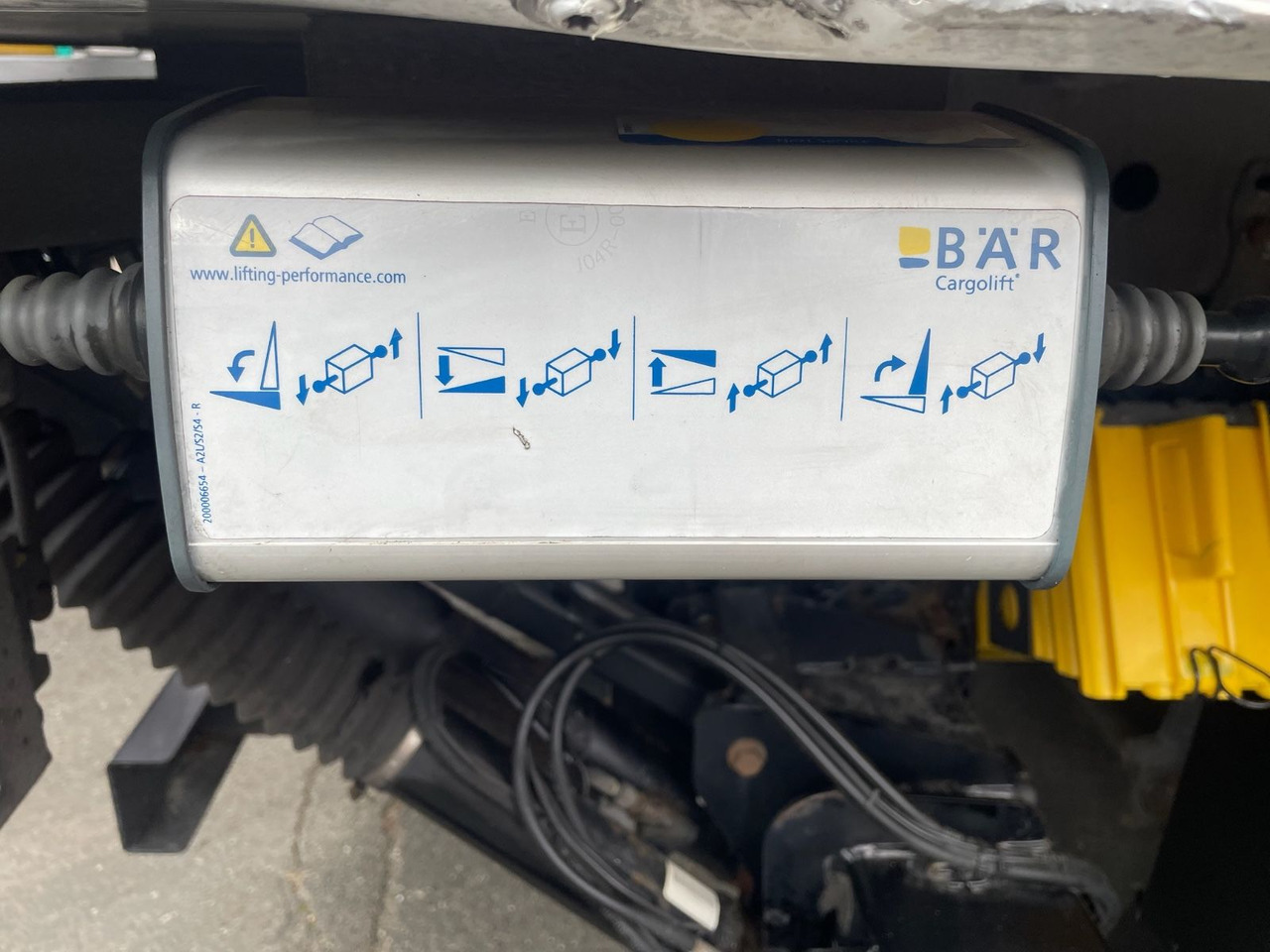 KERSCHER ZAA18 Kühlkoffer/CARRIER/SUPRA900U/LBW - Prikolica hladnjače: slika 4 KERSCHER ZAA18 Kühlkoffer/CARRIER/SUPRA900U/LBW - Prikolica hladnjače: slika 4