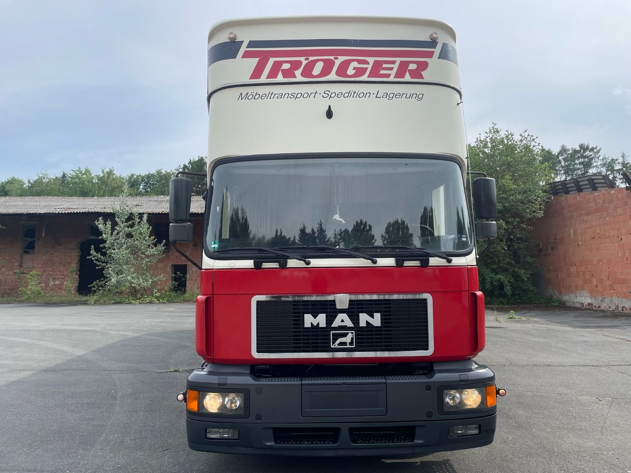 MAN 18.264 M40 Wohnmobil/4xBett/AC/Standheizung/EU2 - Kamper: slika 2 MAN 18.264 M40 Wohnmobil/4xBett/AC/Standheizung/EU2 - Kamper: slika 2