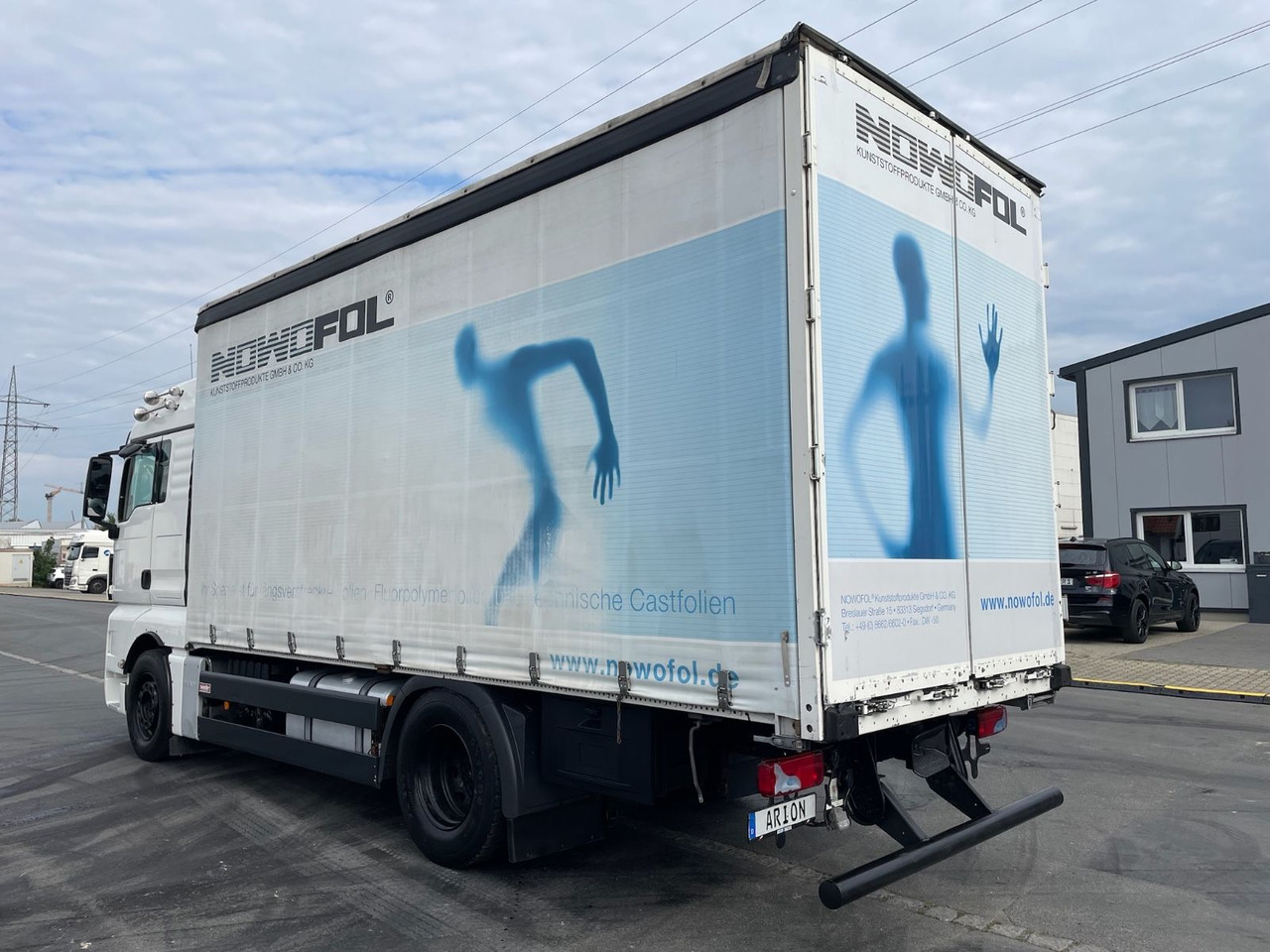 MAN TGX 18.440 4x2 BL Pritsche+Plane/AC/2xBett/EU5 - Kamion sa ceradom: slika 4 MAN TGX 18.440 4x2 BL Pritsche+Plane/AC/2xBett/EU5 - Kamion sa ceradom: slika 4