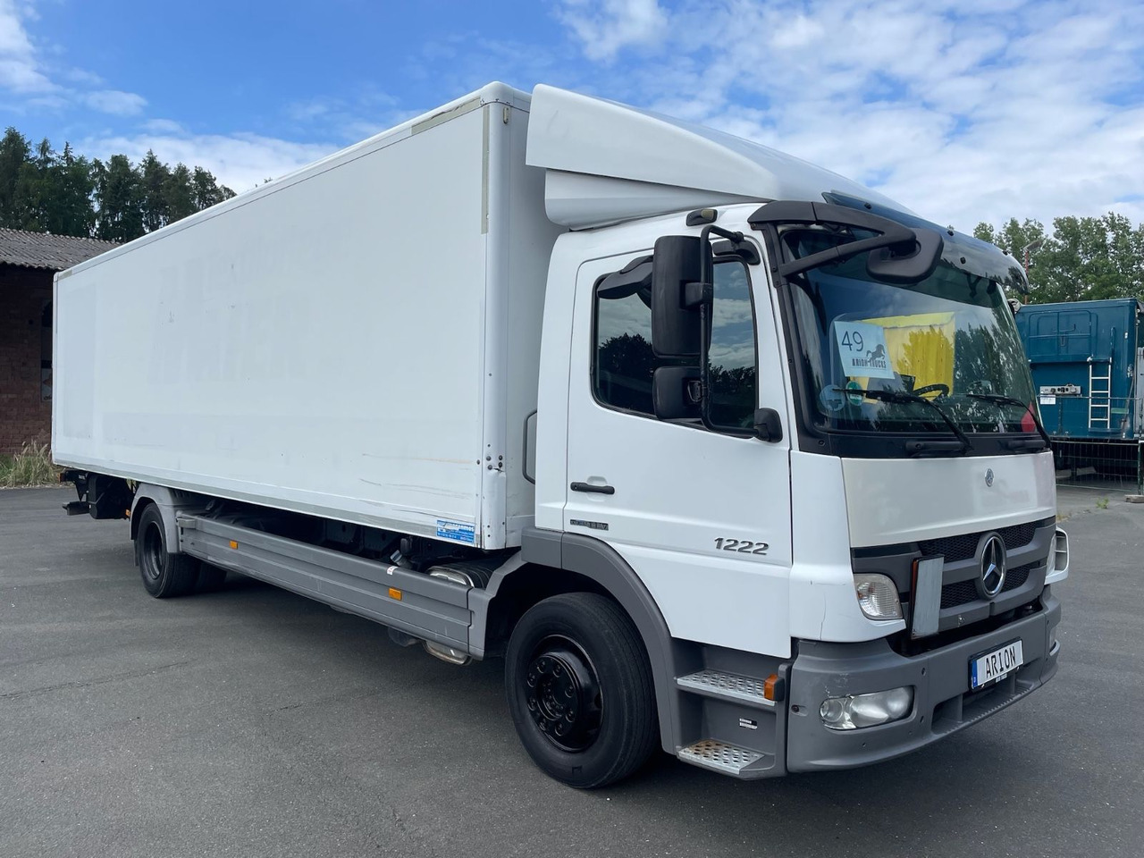 Mercedes-Benz Atego 2 1222 4x2 Koffer/LBW/DAUTEL/8,25m/AC/EU5 - Kamion sa zatvorenim sandukom: slika 1 Mercedes-Benz Atego 2 1222 4x2 Koffer/LBW/DAUTEL/8,25m/AC/EU5 - Kamion sa zatvorenim sandukom: slika 1