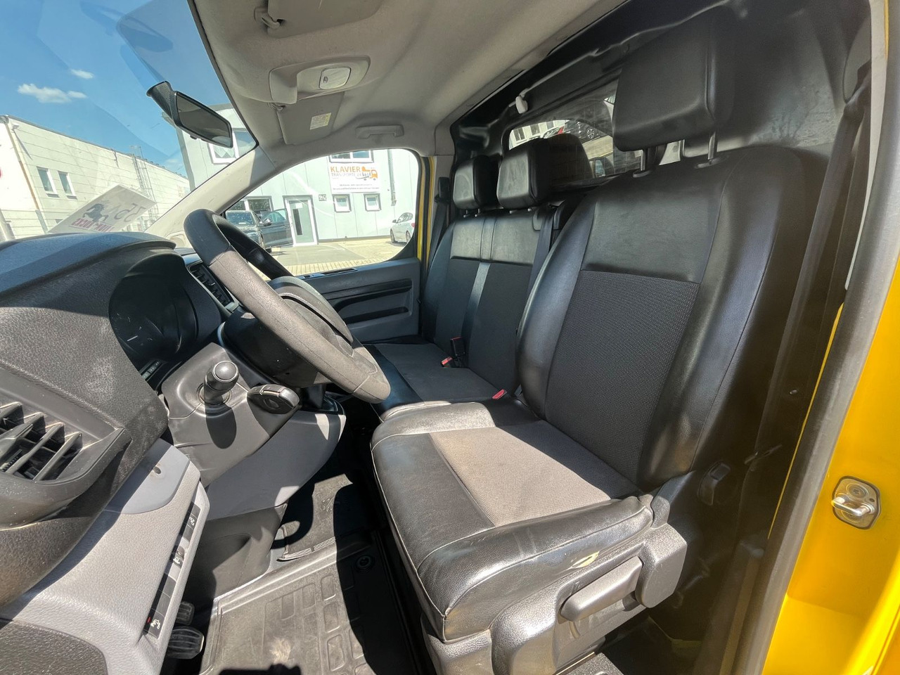 Mali kombi Peugeot Expert Box Pro L3 / 2.0 Blue HDI / More units: slika 9