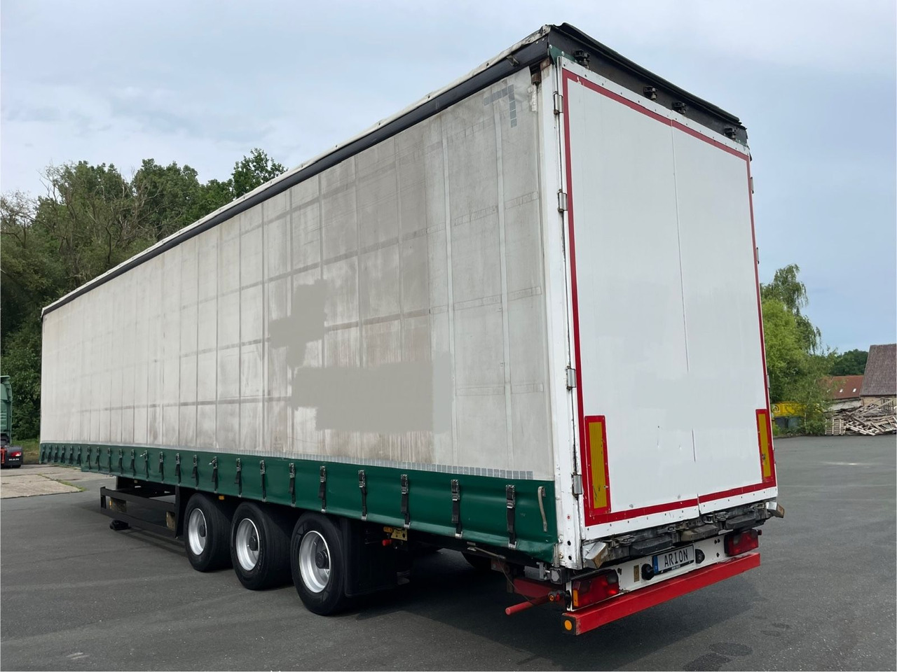 Schmitz Cargobull S01 3-Achs/Pritsche+Plane/13,5m/28050kg-Nutzlast - Poluprikolica sa ceradom: slika 4 Schmitz Cargobull S01 3-Achs/Pritsche+Plane/13,5m/28050kg-Nutzlast - Poluprikolica sa ceradom: slika 4