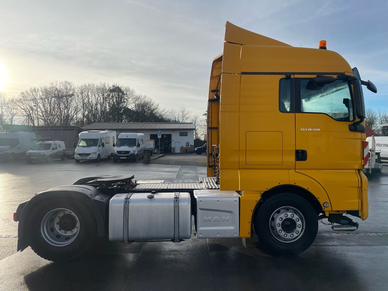 Tegljač MAN TGX 18.500 4x2 BLS/Retarder/StandAC/48t/ACC/EU6c: slika 8 Tegljač MAN TGX 18.500 4x2 BLS/Retarder/StandAC/48t/ACC/EU6c: slika 8