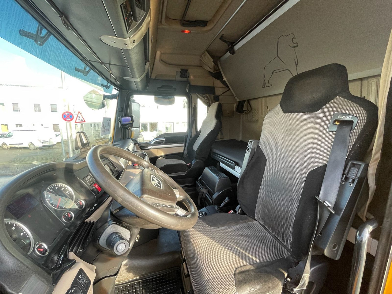 Tegljač MAN TGX 18.500 4x2 BLS/Retarder/StandAC/48t/ACC/EU6c: slika 11 Tegljač MAN TGX 18.500 4x2 BLS/Retarder/StandAC/48t/ACC/EU6c: slika 11