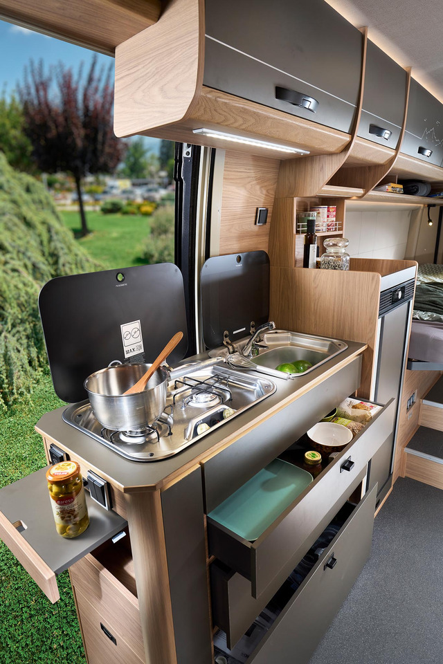 Bravia Mobil Swan 636 PEUGEOT BOXER, EURO 6.4 Bravia Mobil Swan 636 PEUGEOT BOXER, EURO 6.4: slika 18 Bravia Mobil Swan 636 PEUGEOT BOXER, EURO 6.4 Bravia Mobil Swan 636 PEUGEOT BOXER, EURO 6.4: slika 18