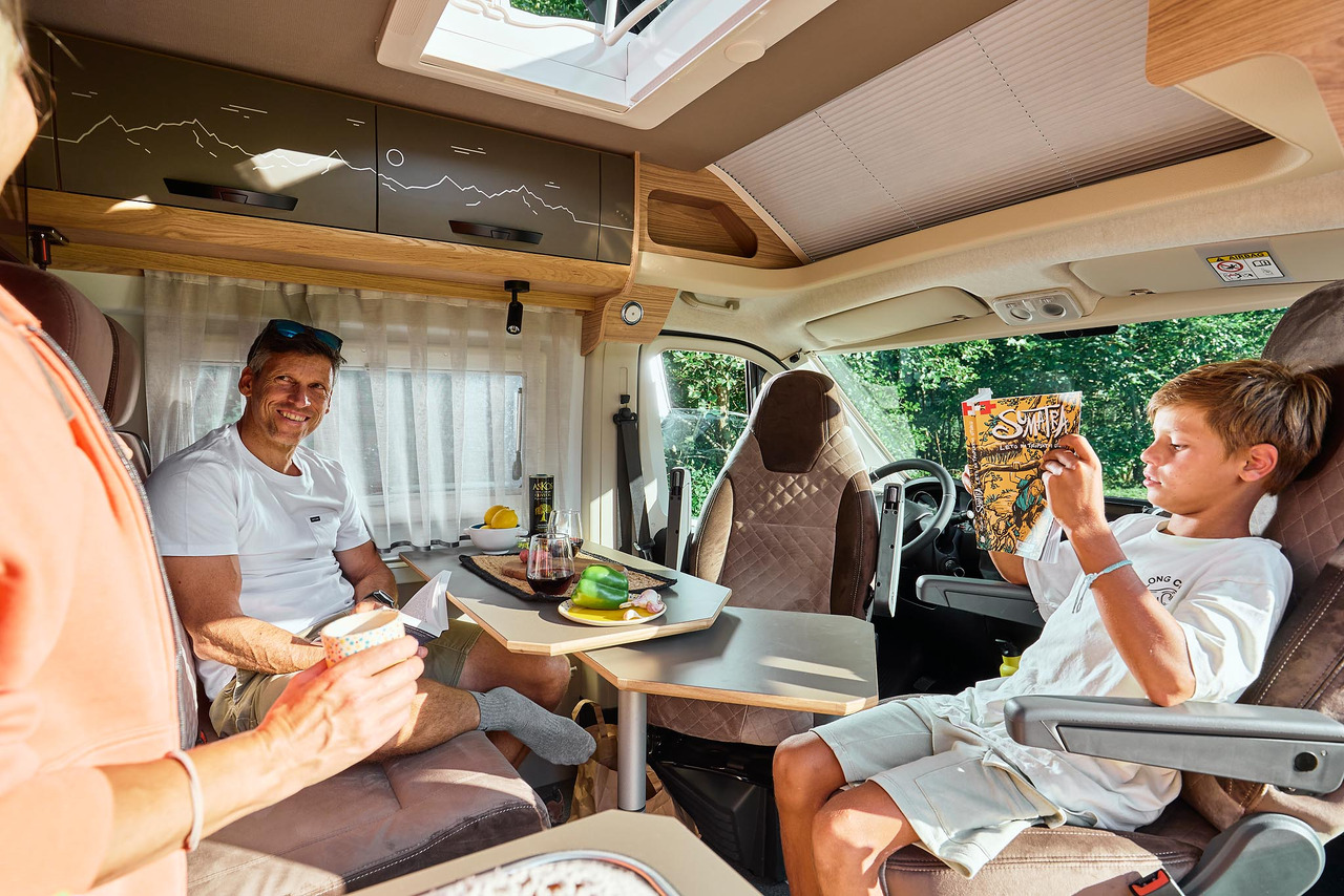 Bravia Mobil Swan 636 PEUGEOT BOXER, EURO 6.4 Bravia Mobil Swan 636 PEUGEOT BOXER, EURO 6.4: slika 23 Bravia Mobil Swan 636 PEUGEOT BOXER, EURO 6.4 Bravia Mobil Swan 636 PEUGEOT BOXER, EURO 6.4: slika 23