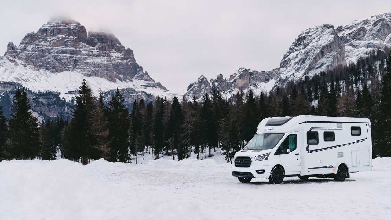 Etrusco T 7.3 QCF - Poluintegrisani kamper: slika 2 Etrusco T 7.3 QCF - Poluintegrisani kamper: slika 2