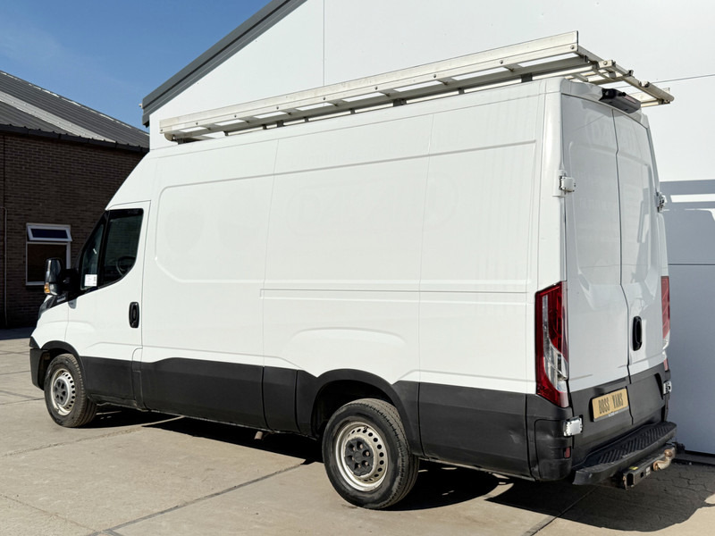 Iveco Daily 35S13 ***Marge/Margin***Automaat L2H2 Climate Control Cruise Control Trekhaak Navigatie Imperiaal - Furgon: slika 2 Iveco Daily 35S13 ***Marge/Margin***Automaat L2H2 Climate Control Cruise Control Trekhaak Navigatie Imperiaal - Furgon: slika 2