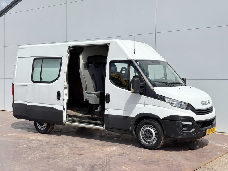 Iveco Daily 35S14 2.3 L2H2 Dubbele Cabine 7 Stoelen Airco Cruise Control Trekhaak 3.5t Lucht geveerde stoel - Furgon, Dostavno vozilo sa duplom kabinom: slika 5 Iveco Daily 35S14 2.3 L2H2 Dubbele Cabine 7 Stoelen Airco Cruise Control Trekhaak 3.5t Lucht geveerde stoel - Furgon, Dostavno vozilo sa duplom kabinom: slika 5