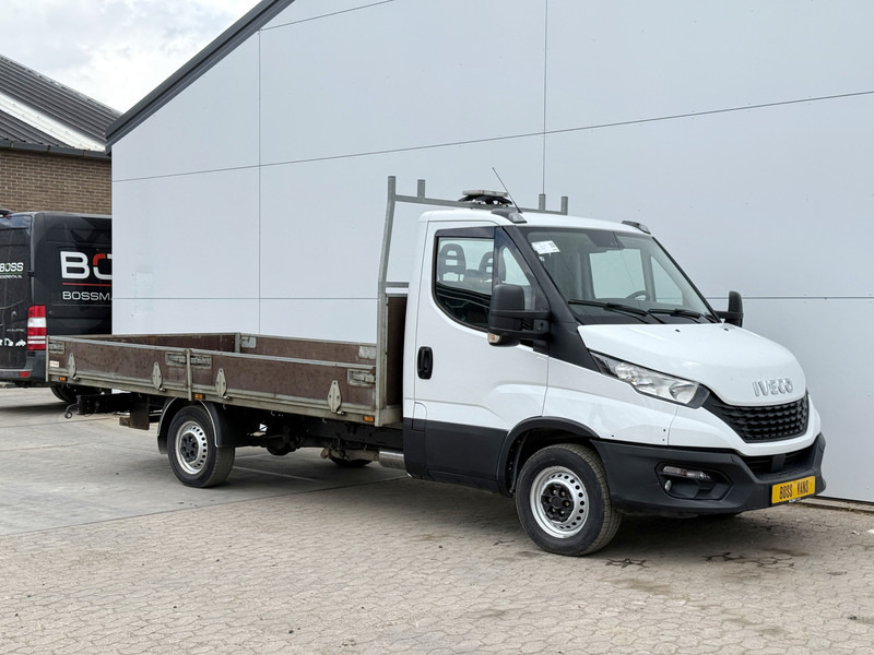 Iveco Daily 35S14 2.3 L3H1 Airco Cruise Control Standkachel Trekhaak Open Laadbak Pritische Lucht geveerde stoel - Dostavno vozilo sa otvorenom sandukom: slika 4 Iveco Daily 35S14 2.3 L3H1 Airco Cruise Control Standkachel Trekhaak Open Laadbak Pritische Lucht geveerde stoel - Dostavno vozilo sa otvorenom sandukom: slika 4