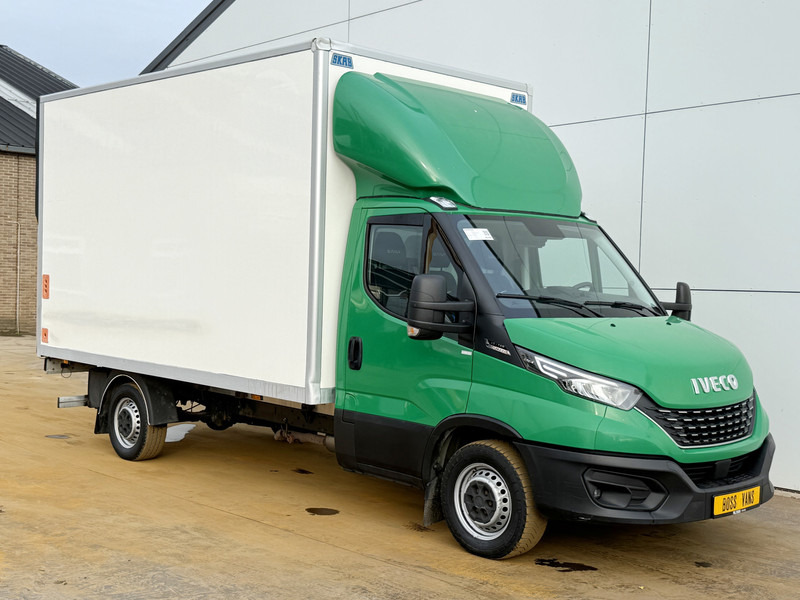 Iveco Daily 35S14 2.3 Laadklep Automaat LED Climate Control Cruise Control Standkachel Camera Koffer Bakwagen Meubelbak - Dostavno vozilo sa zatvorenim sandukom: slika 4 Iveco Daily 35S14 2.3 Laadklep Automaat LED Climate Control Cruise Control Standkachel Camera Koffer Bakwagen Meubelbak - Dostavno vozilo sa zatvorenim sandukom: slika 4