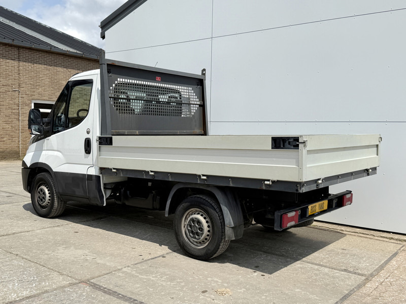 Iveco Daily 35S14 2.3 Open Laadbak Pritische Airco Cruise Control Lucht Geveerde Stoel - Dostavno vozilo sa otvorenom sandukom: slika 2 Iveco Daily 35S14 2.3 Open Laadbak Pritische Airco Cruise Control Lucht Geveerde Stoel - Dostavno vozilo sa otvorenom sandukom: slika 2